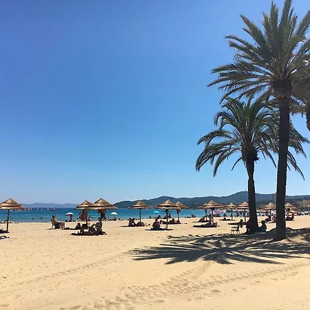 Au Lavandou, Climatise, Avec Terrasse Vue Et Wi-fi Daire *