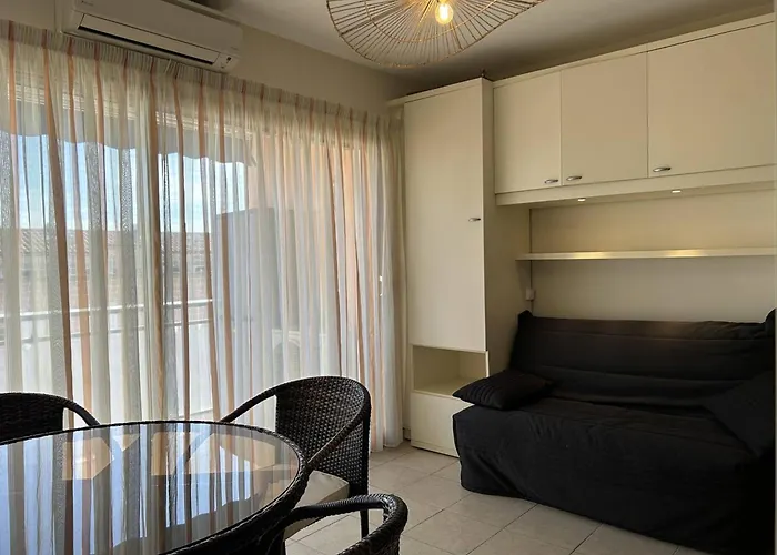 Au Lavandou, Climatise, Avec Terrasse Vue Et Wi-fi - Fr-1-251-879 Apartman Le Lavandou